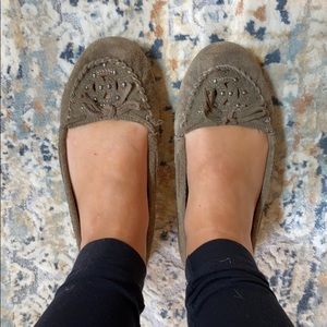 American Eagle moccasin flats